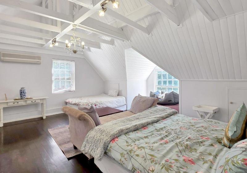 6 Bedroom Property for Sale in Hout Bay Western Cape